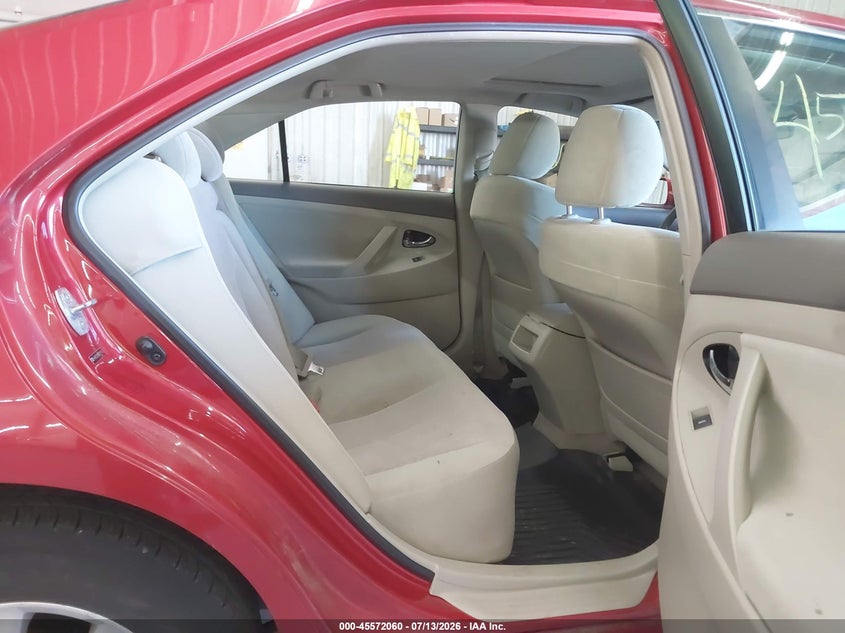 2010 TOYOTA CAMRY auction photo 8