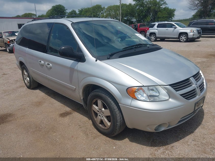 2005 DODGE CARAVAN auction photo 1
