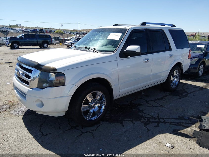 2010 Ford Expedition, Normal Wear & Tear, IAAI, VIN 1FMJU2A52AEA17607 — photo 2