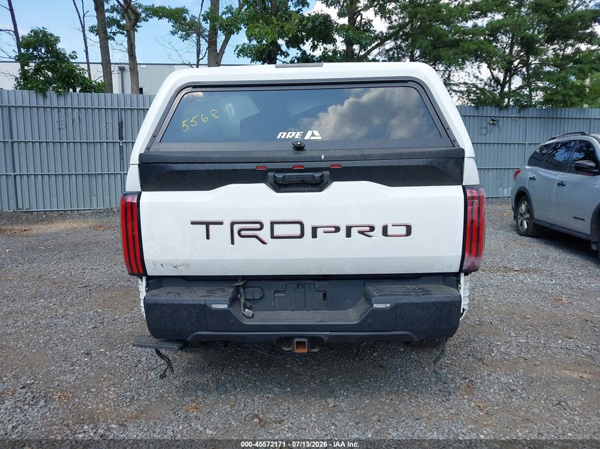TOYOTA TUNDRA HYBRID - zdjęcie 16