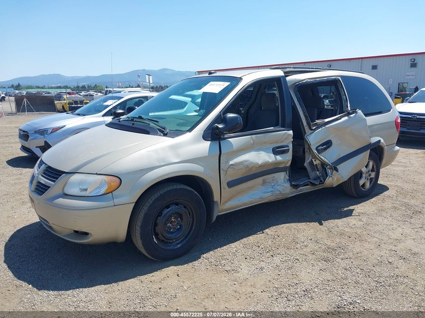 2005 DODGE CARAVAN auction photo 2
