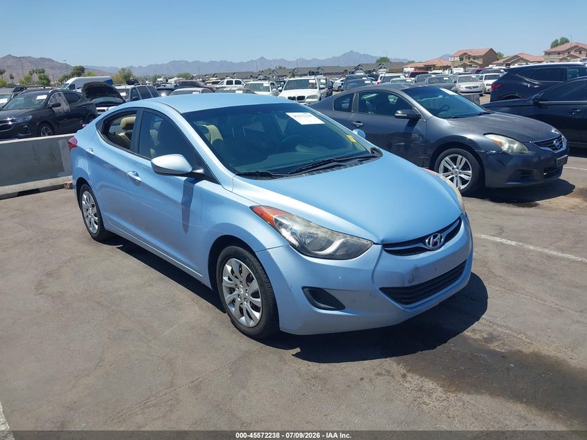 2013 HYUNDAI ELANTRA GLS