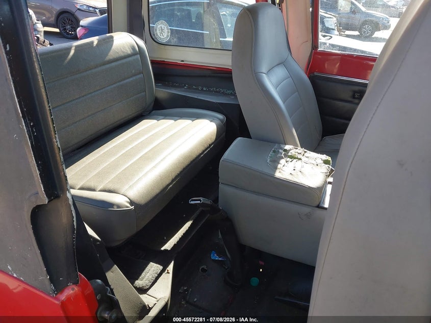 1993 JEEP WRANGLER / YJ auction photo 8