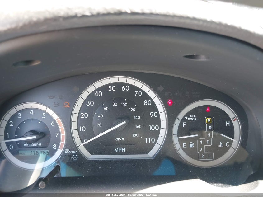 2005 TOYOTA SIENNA auction photo 7