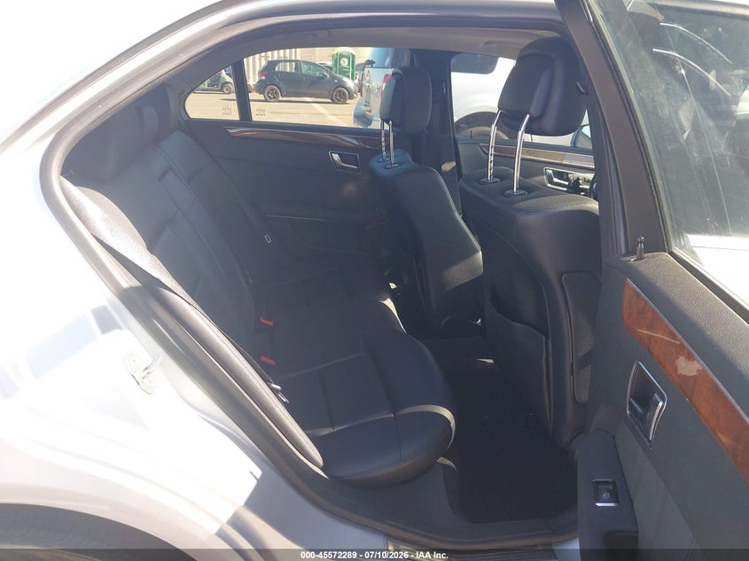 Photo 8 - MERCEDES-BENZ E 350