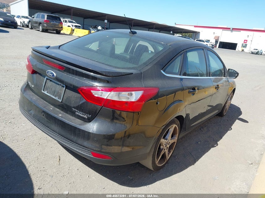 2013 FORD FOCUS auction photo 4