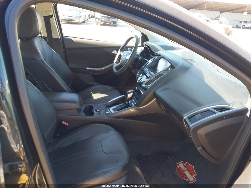 2013 FORD FOCUS auction photo 5