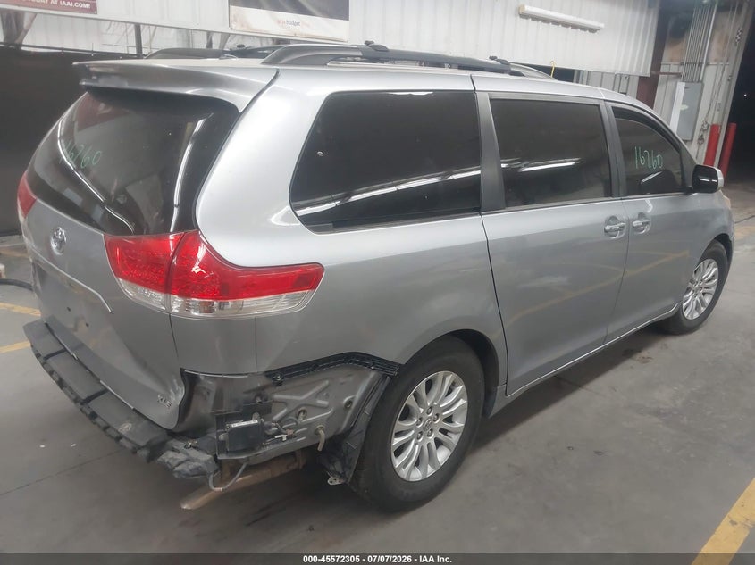 AtlanticExpress - Toyota Sienna