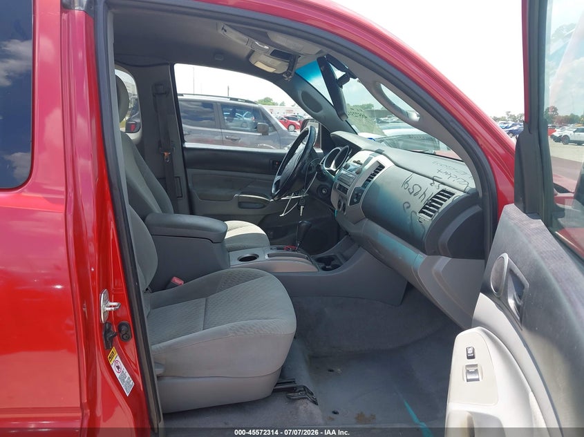 2010 TOYOTA TACOMA auction photo 5