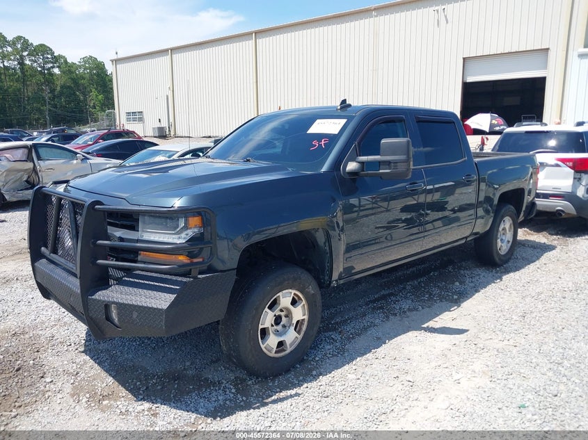 2018 Chevrolet Silverado, Flood, IAAI, VIN 3GCUKREC6JG213633 — photo 2