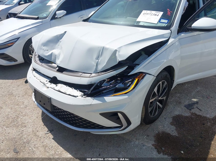 2025 VOLKSWAGEN JETTA auction photo 6