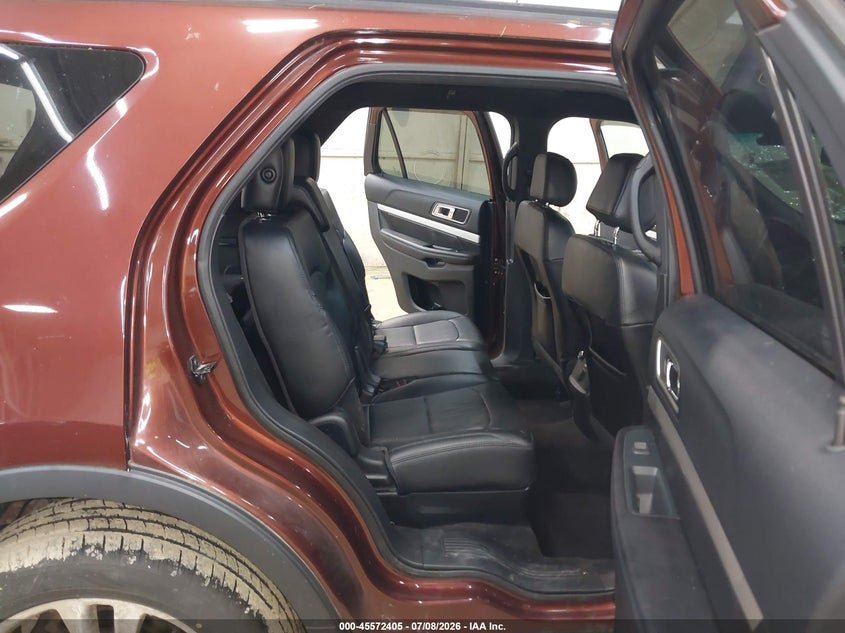 2016 FORD EXPLORER auction photo 8