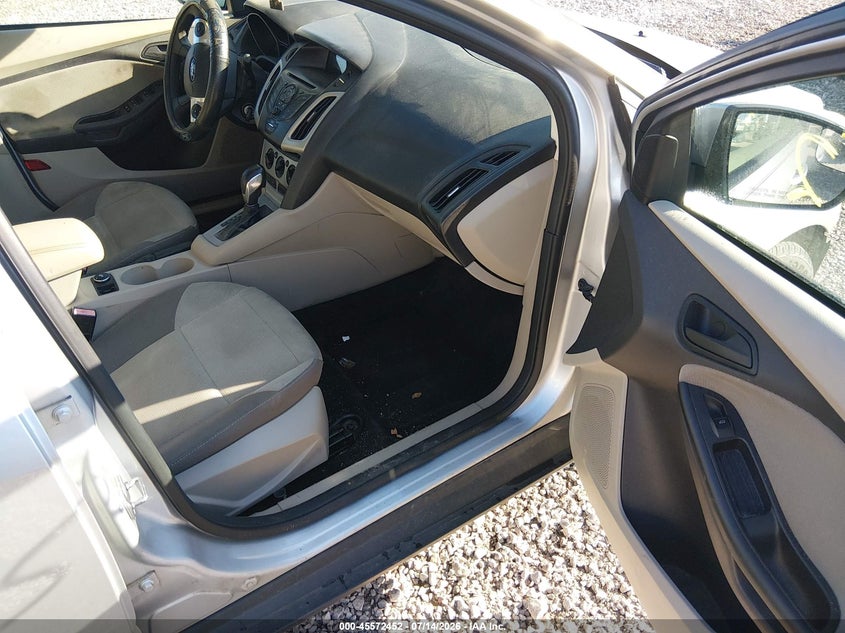 2012 FORD FOCUS auction photo 5