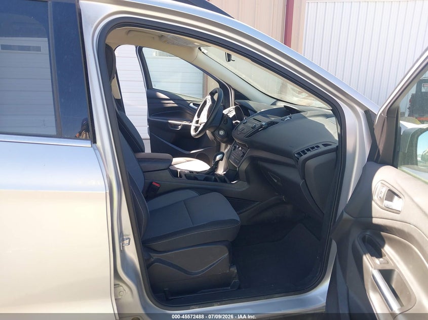 2018 FORD ESCAPE auction photo 5