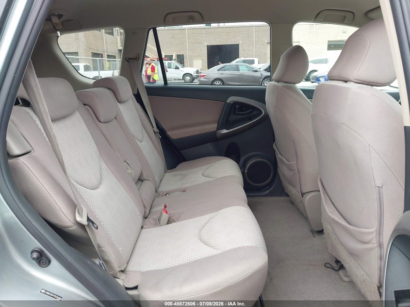 2007 TOYOTA RAV4 auction photo 8