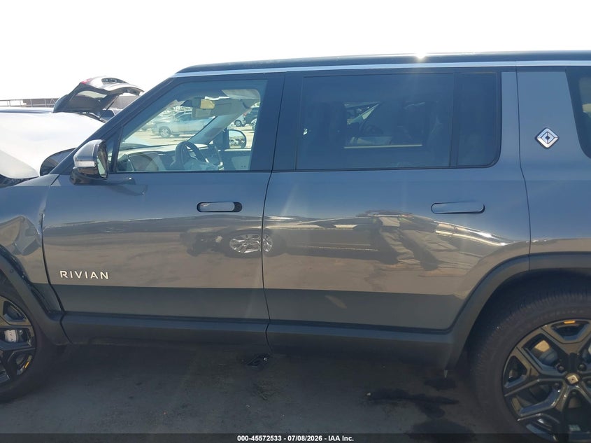 2024 Rivian R1S Adventure Dual Motor Large Pack/Adventure Dual Motor Perf Large Pack VIN: 7PDSGBBA3RN036201 Lot: 45572533