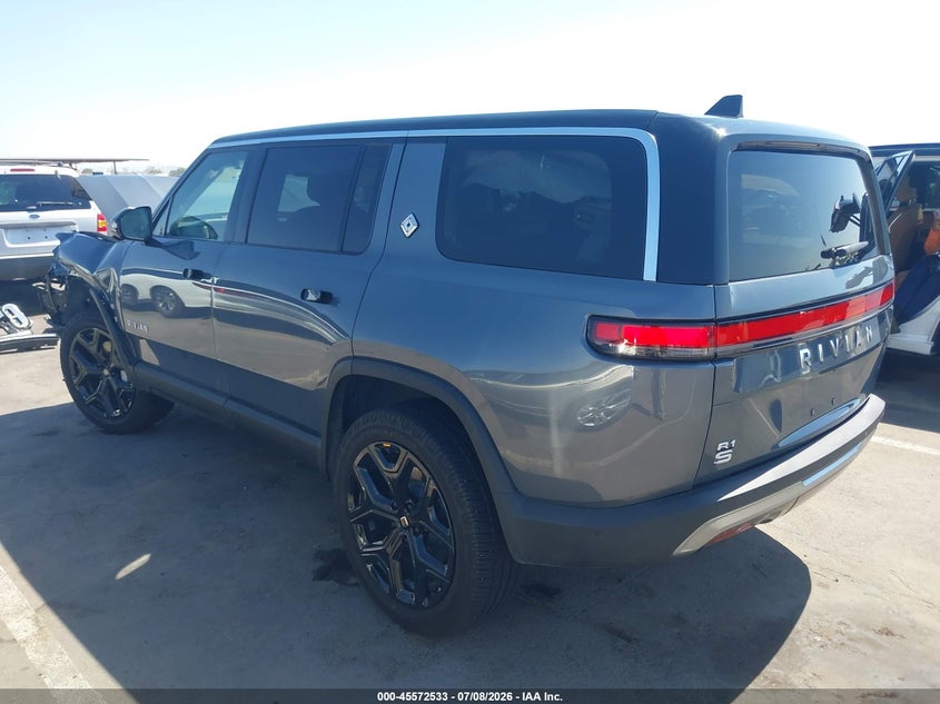 2024 RIVIAN R1S auction photo 3