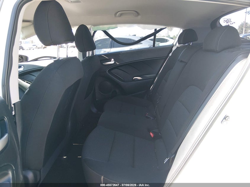 2017 KIA FORTE auction photo 8