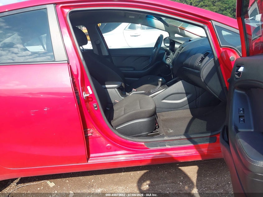 2016 KIA FORTE auction photo 5