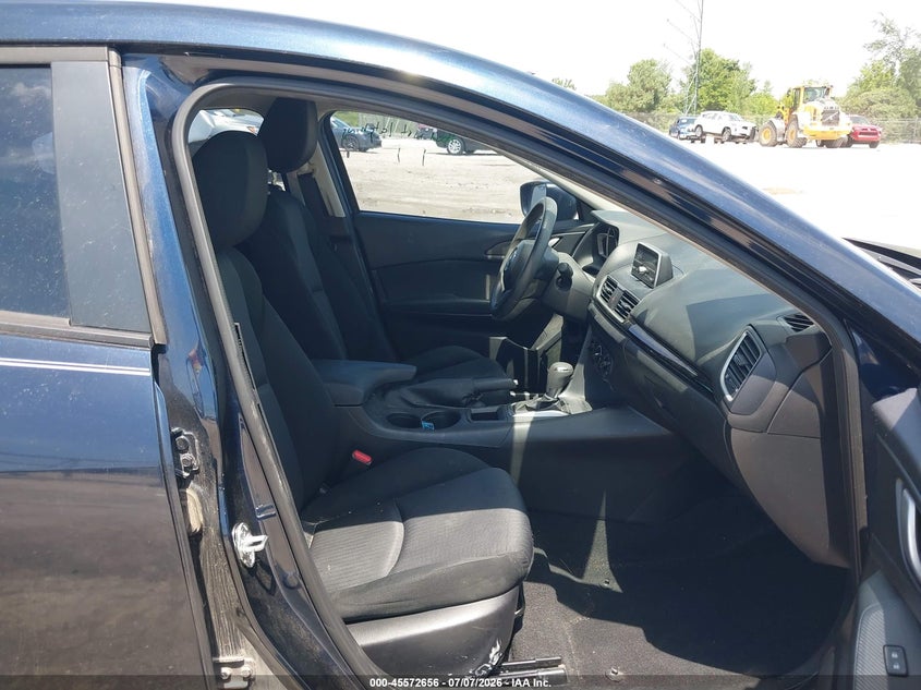 2015 MAZDA MAZDA3 auction photo 5
