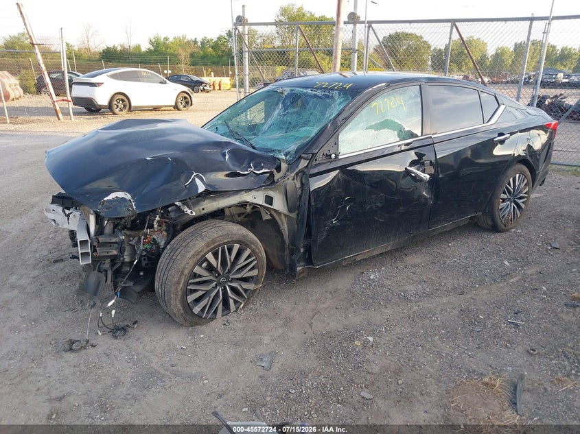 2023 NISSAN ALTIMA auction photo 2