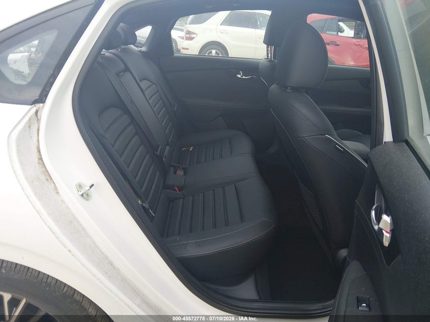 2022 KIA FORTE auction photo 8