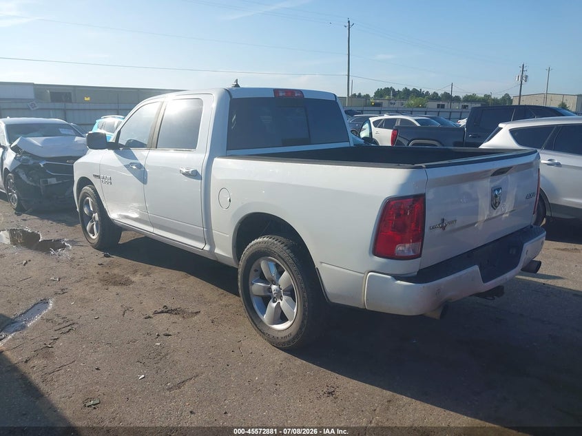 2015 RAM 1500 auction photo 3
