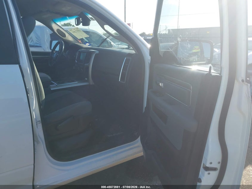 2015 RAM 1500 auction photo 5