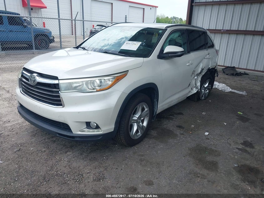 2015 Toyota Highlander, Левый бок, IAAI, VIN 5TDDKRFH1FS208150 — фото 2