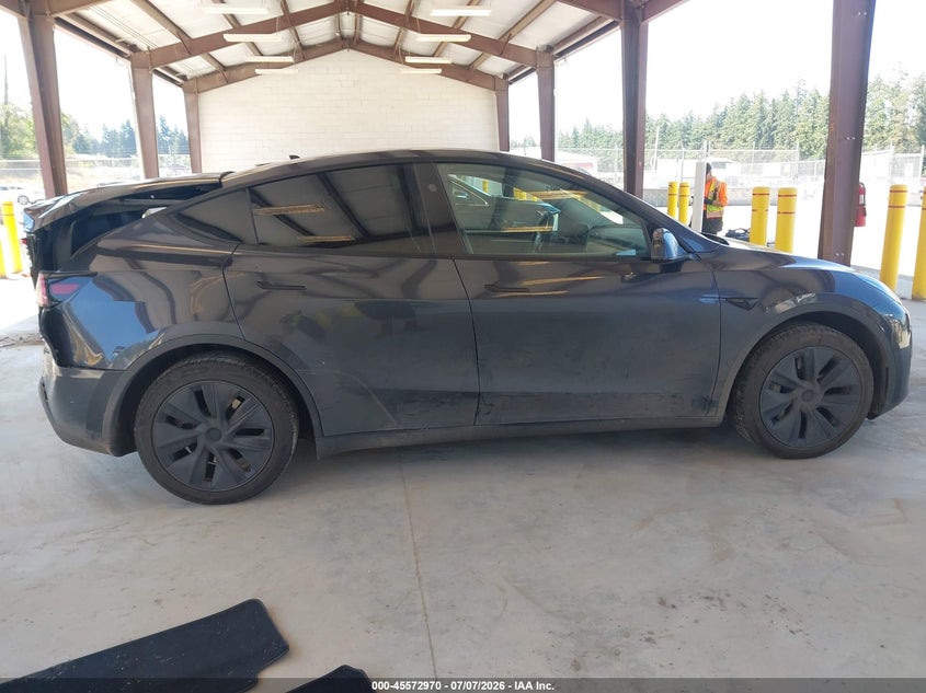 2024 Tesla Model Y Long Range Dual Motor All-Wheel Drive VIN: 7SAYGAEE8RF170164 Lot: 45572970