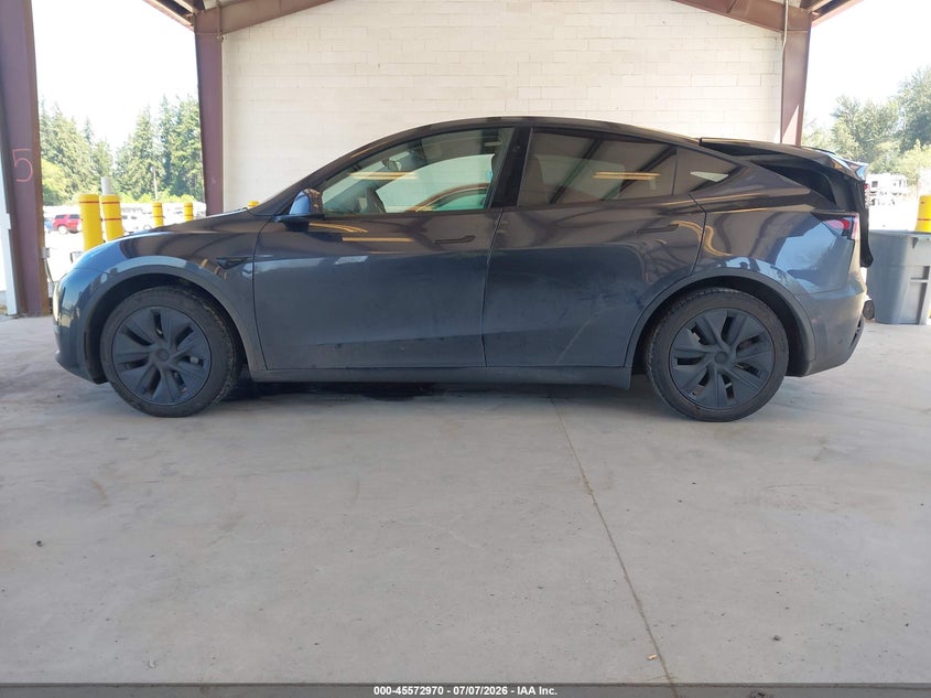 2024 Tesla Model Y Long Range Dual Motor All-Wheel Drive VIN: 7SAYGAEE8RF170164 Lot: 45572970