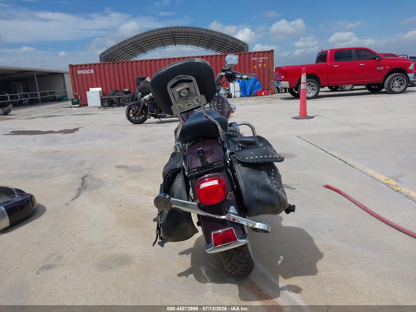 2005 HARLEY-DAVIDSON FLSTCI auction photo 6