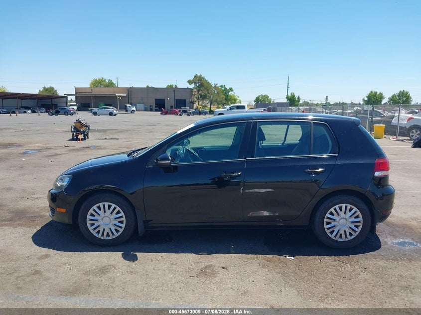 2013 Volkswagen Golf 2.5L 4-Door VIN: WVWDB7AJ9DW137467 Lot: 45573009
