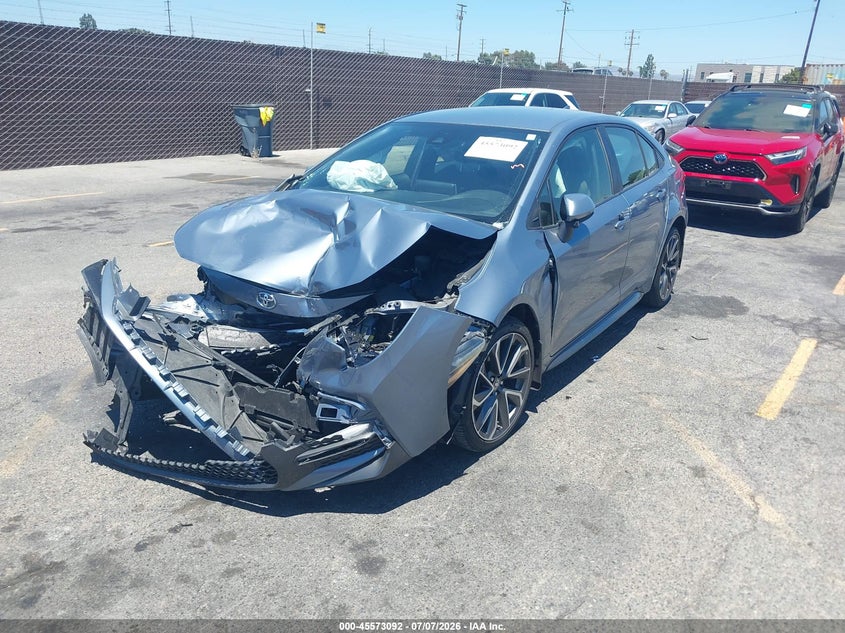 2020 TOYOTA COROLLA auction photo 2