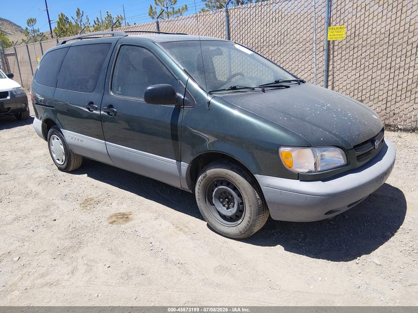 1999 TOYOTA SIENNA LE