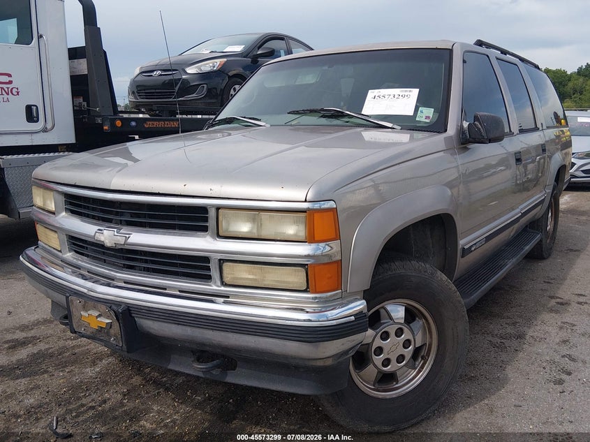 1999 CHEVROLET SUBURBAN auction photo 2