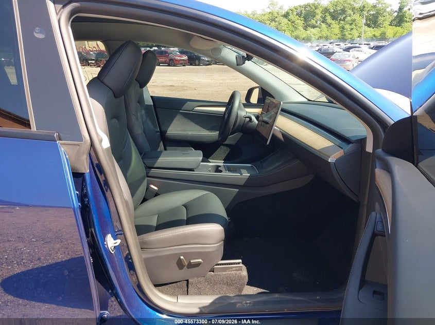 2025 TESLA MODEL Y SPORT UTILITY VEHICLE ELECTRIC
