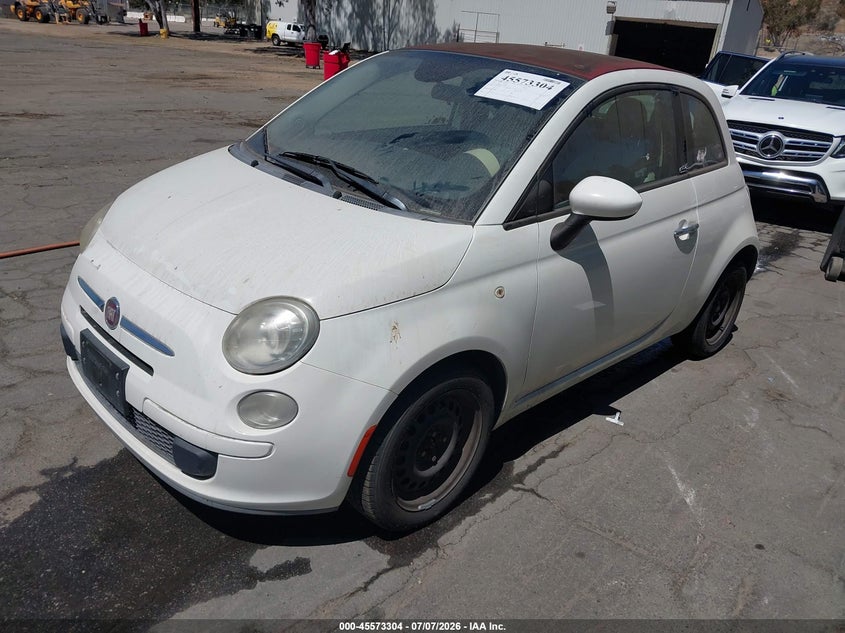 2013 FIAT 500C auction photo 2
