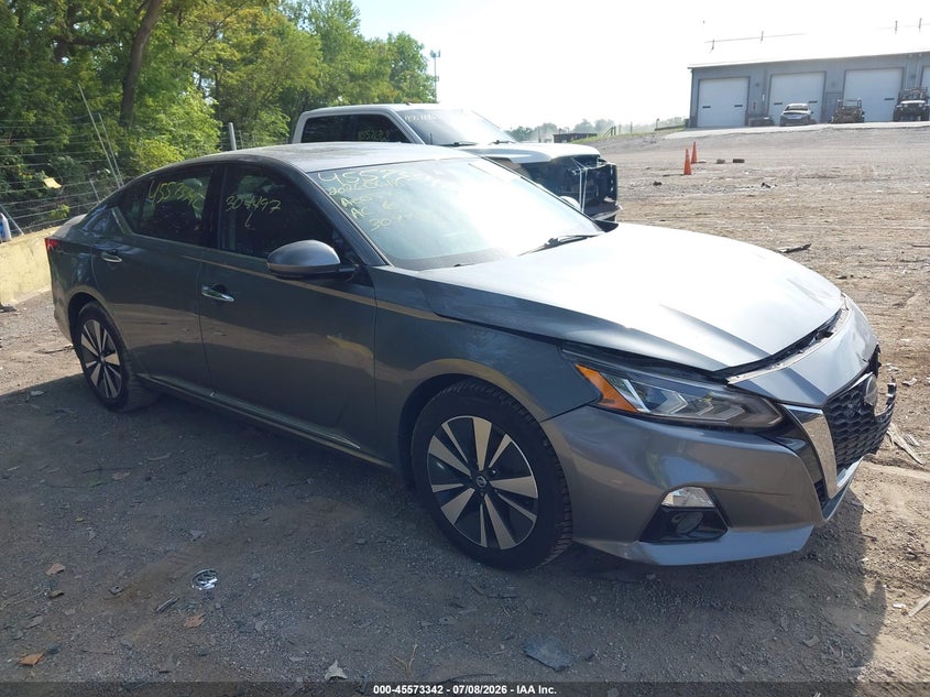 2019 NISSAN ALTIMA auction photo 1