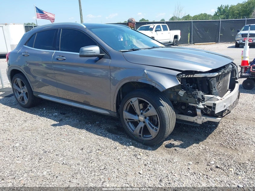 2015 MERCEDES-BENZ GLA 250 auction photo 1