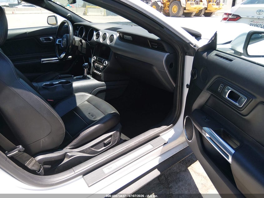2021 FORD MUSTANG auction photo 5