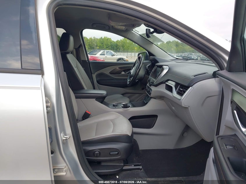 2018 GMC TERRAIN auction photo 5