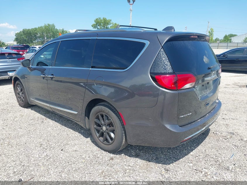Vin: 2c4rc1bgxlr269003, lot: 46071848, chrysler pacifica touring l 20203