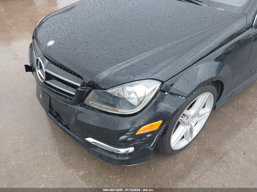 2015 Mercedes-Benz C 250 VIN: WDDGJ4HBXFG417821 Lot: 45573520