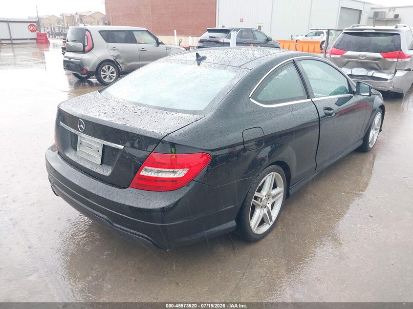 2015 MERCEDES-BENZ C 250 auction photo 4
