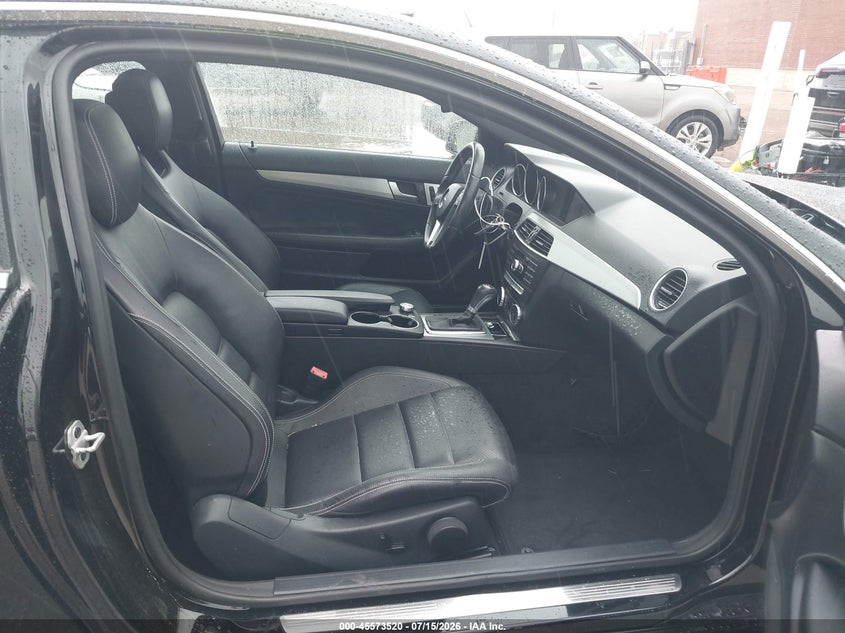 2015 MERCEDES-BENZ C 250 auction photo 5