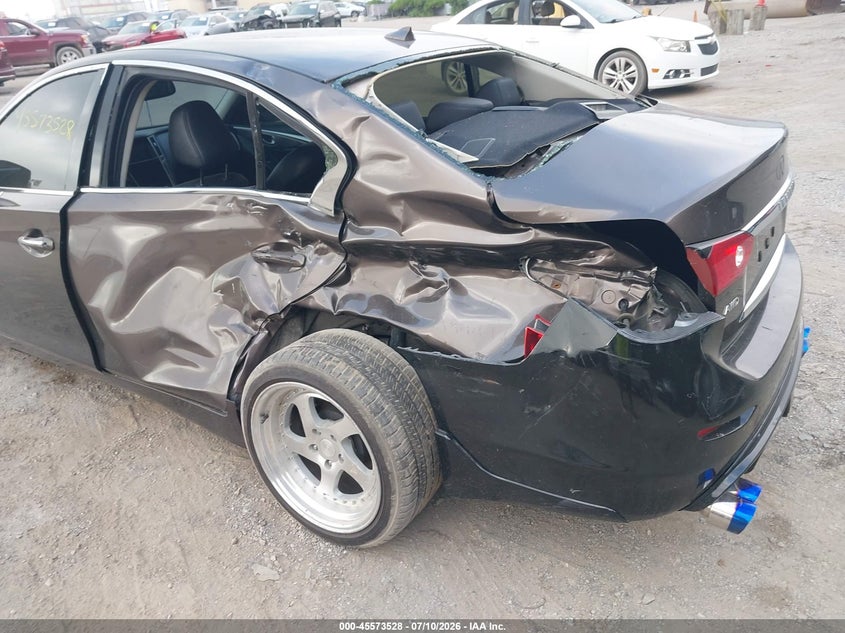 2015 INFINITI Q50 auction photo 6