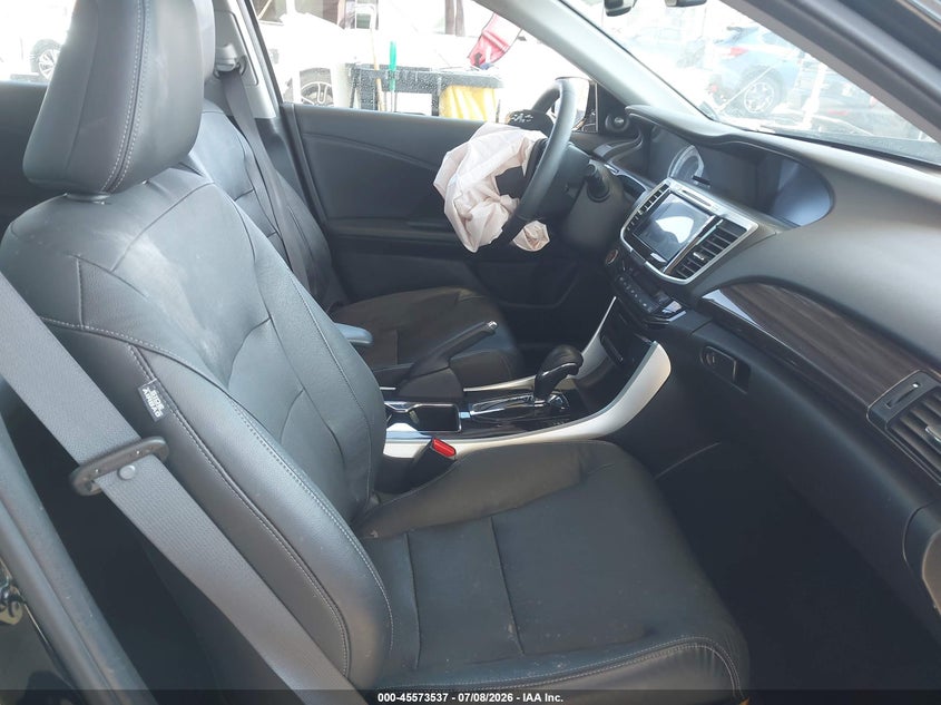 2017 HONDA ACCORD auction photo 5