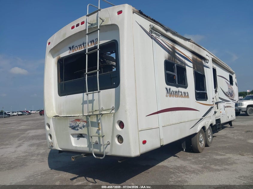 2012 MONTANA TRAVEL TRAILER auction photo 4