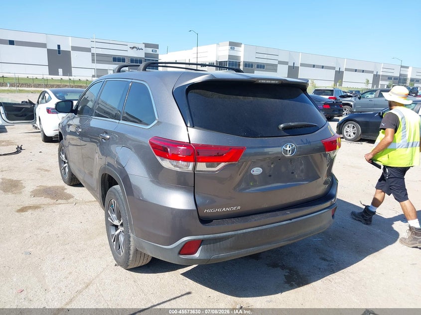 TOYOTA HIGHLANDER - zdjęcie 3